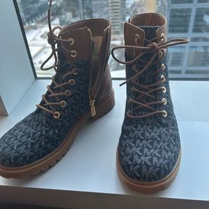 Michael Kors boots (brand new)